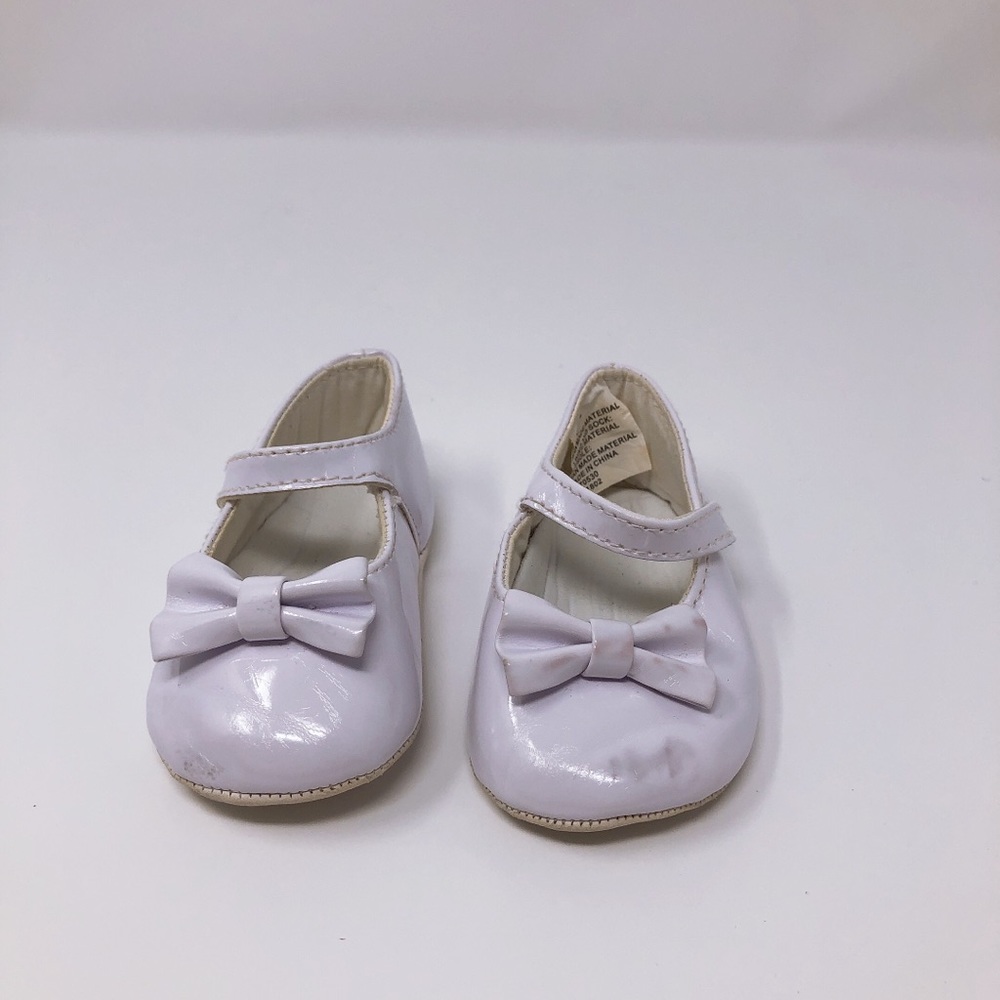 Man Made Material White Shoes